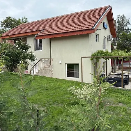 за гости - девня Gæstehus Devnya