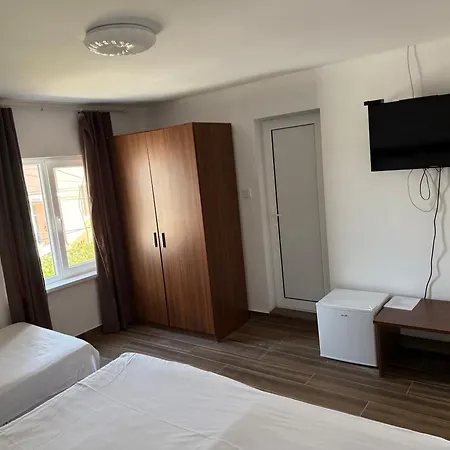 за гости - девня Gæstehus Devnya