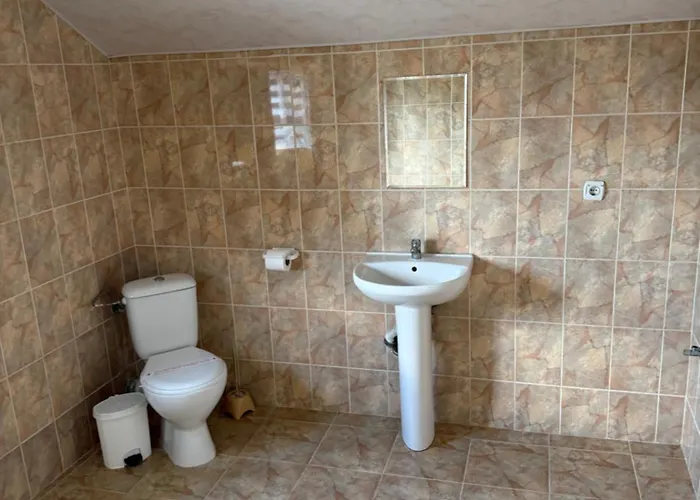 за гости - девня 3* Devnya